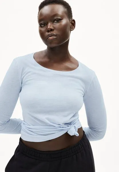 ARMEDANGELS ARMEDANGELS ENRICCAA SOFT Damen Longsleeve Slim Fit aus Bio-Baumwolle, Morning sky, – Produktbild 3 von 4