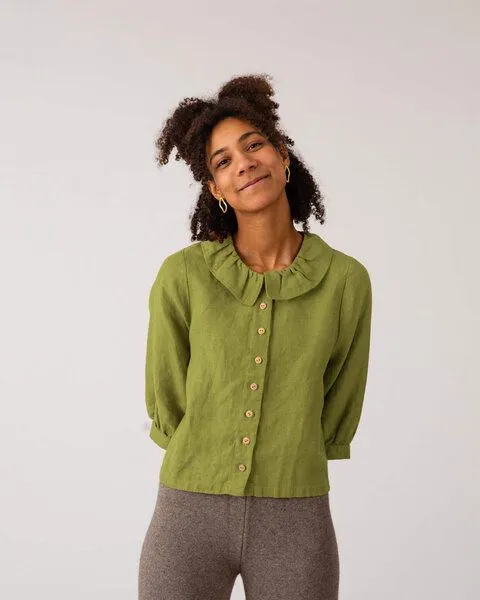 MATONA Matona Bluse mit Rüschenkragen für Frauen aus Leinen / Ruffled Collar Blouse, Cardamom, – Produktbild 1 von 3