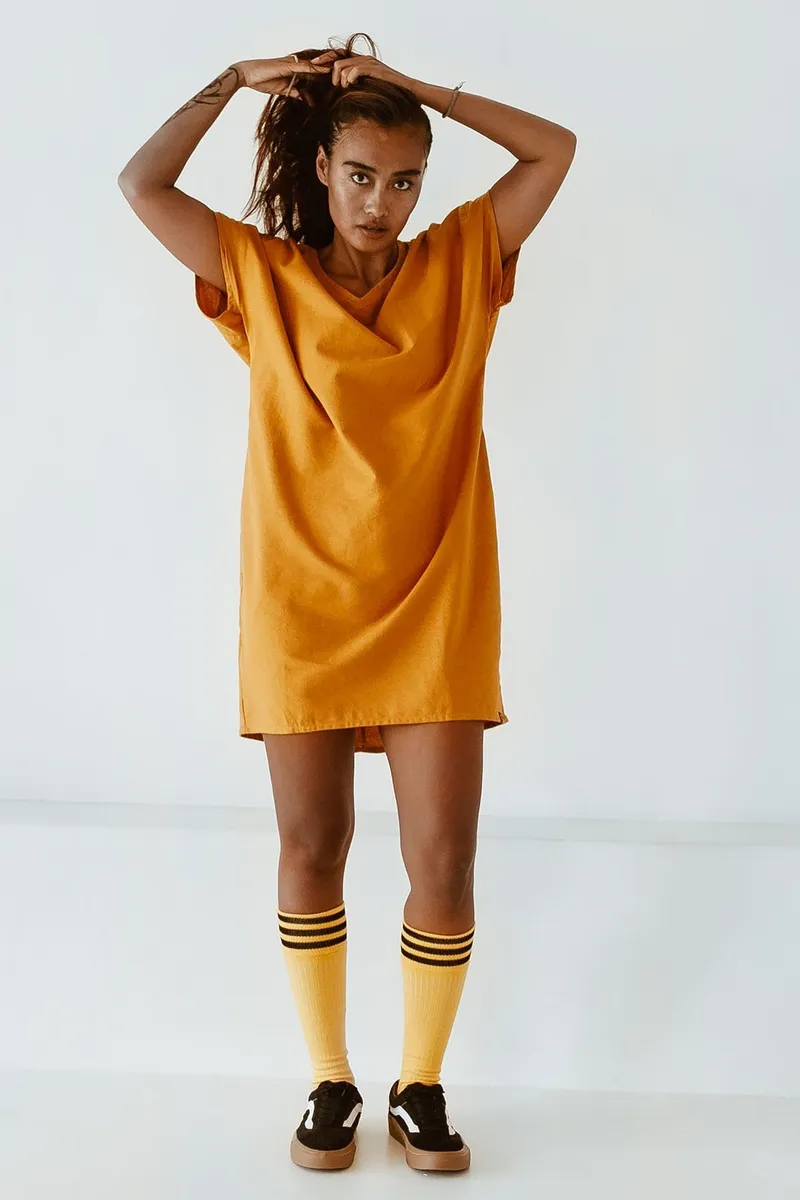 The Driftwood Tales The Driftwood Tales Damen vegan Kleid Oversize T-Shirt Kurkuma, Dunkelgelb, – Produktbild 2 von 2