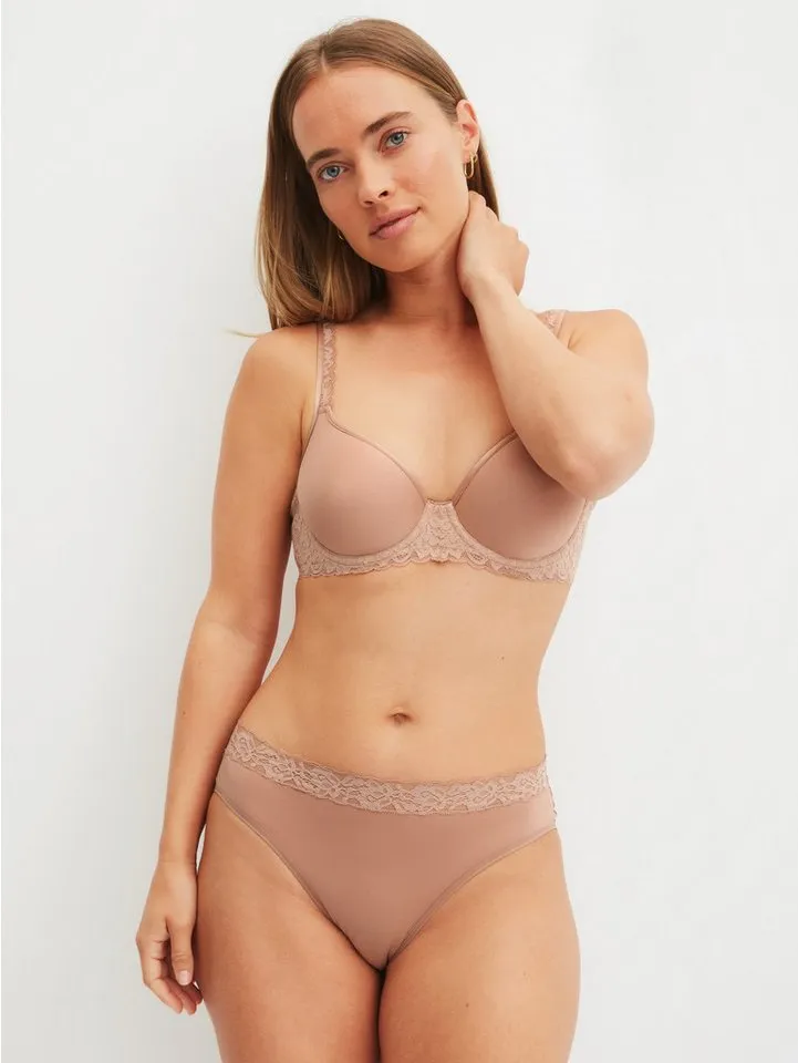 CALIDA CALIDA Slip Natural Comfort Lace verspielte Spitze, Regular-Cut, elastischer Single Jersey, weich, Braun, – Produktbild 5 von 5