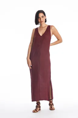RAVENS VIEW IBIZA RAVENS VIEW IBIZA Damen vegan Leinenkleid Winona Dunkel Granat – Produktbild 1 von 1