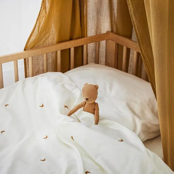 Yumeko Kinderbettwäsche Warm White/Ochre Moon "Yumeko" aus Bio-Baumwollsatin – Produktbild 1 von 4