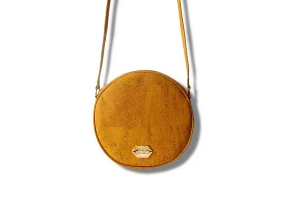 MATES OF NATURE MATES OF NATURE Circle Bag | Runde Korkleder-Handtasche, Mustard (gelb), – Produktbild 1 von 4
