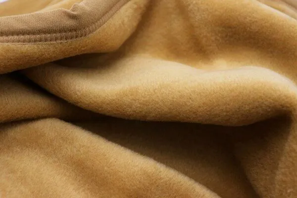 biederlack biederlack Wohn-und Kuscheldecke "Unicolour " tolle Farben und 5 Größen wählbar, Kamel, – Produktbild 3 von 6