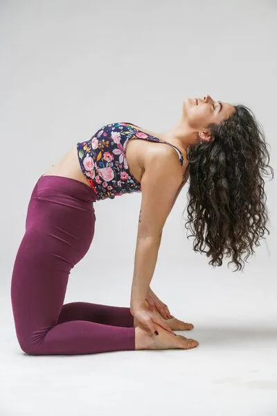 YogiLiebe YogiLiebe Yoga double wende Bra "Pushpa" aus Bio-Baumwolle, Blau-flower, – Produktbild 4 von 4