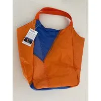 Skrabak Skrabak Upcycling-Tasche aus Segeltuch (handgefertigte Unikate) – Produktbild 1 von 1