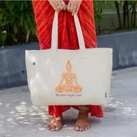Divasya Divasya Shopper-Bag aus Biobaumwolle mit Yogamotiven, Golden buddha, – Produktbild 1 von 1