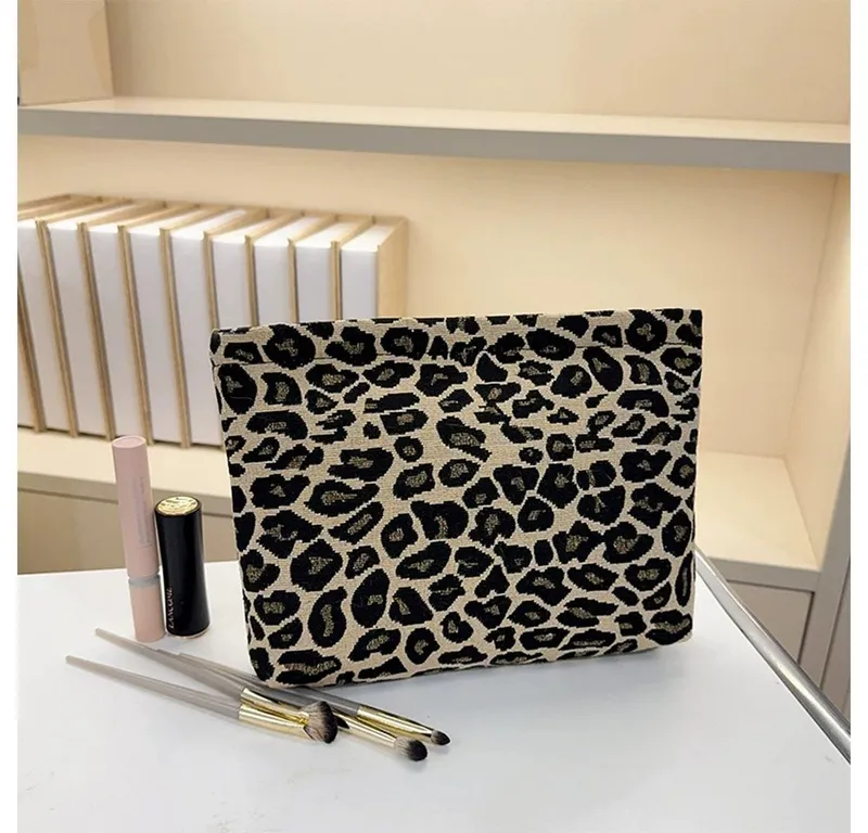Agger Kulturbeutel Kosmetiktasche für Damen,Make-up-Tasche, tragbare (4-tlg), tragbare Kosmetiktasche mit Leopardenmuster,Waschbeutel, Beautycase – Produktbild 4 von 5