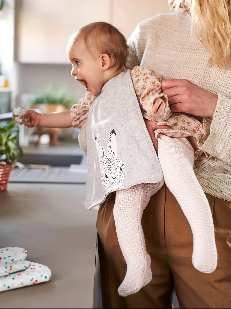 Vertbaudet Kleinkind Lätzchen, Grau hase kleine freunde, – Produktbild 3 von 3