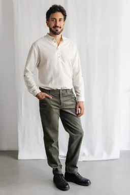 Jyoti - Fair Works Jyoti - Fair Works Herren vegan Hose Prakrit Pistazie Grün – Produktbild 1 von 1