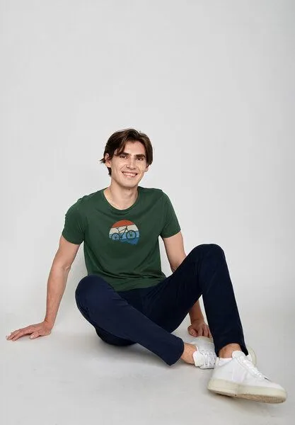 GreenBomb GREENBOMB Bike Winter Guide - Sportliches T-Shirt aus Bio-Baumwolle / hochwertiger Print / GOTS / Fair & Vegan, Grün (flaschengrün), – Produktbild 2 von 4