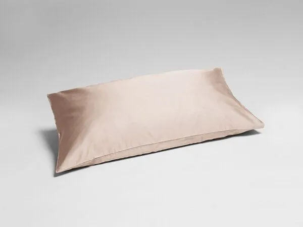 Yumeko Yumeko Kissenbezug aus Baumwollsatin, Dusty rose, – Produktbild 2 von 4