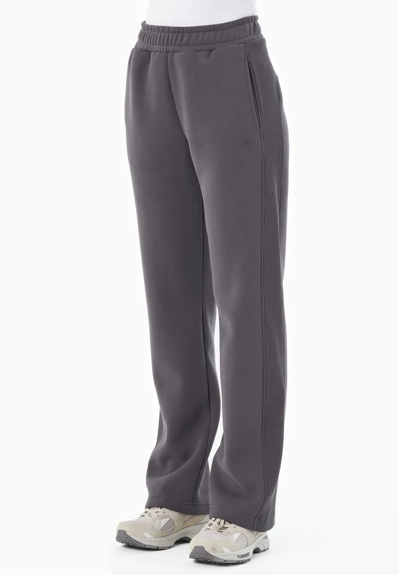 ORGANICATION ORGANICATION Damen vegan Sweatpants Polly Shadow Grau, Grau, – Produktbild 1 von 2
