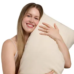 Qupro Qupro Spar-Set Pillowcase Doppelpack beige vegane Seide (40 x 80 cm) – Produktbild 1 von 1