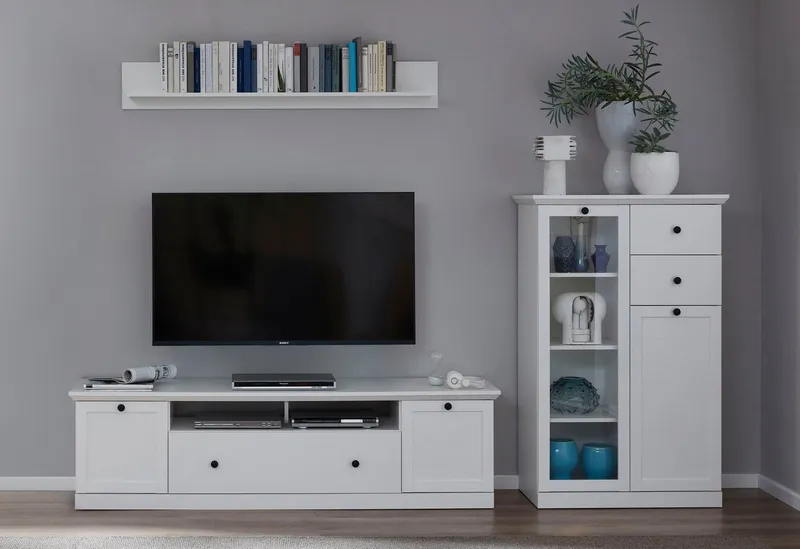 Home affaire Wohnwand Örebro, (Set, 3-St), zeitloser Landhausstil, mit Vollauszug, Beleuchtung optional, Weiß, – Produktbild 1 von 5