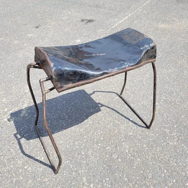 Moogoo Creative Africa Moogoo Creative Africa Hocker aus alten Ölfässern und Tanks, Schwarz, – Produktbild 1 von 2