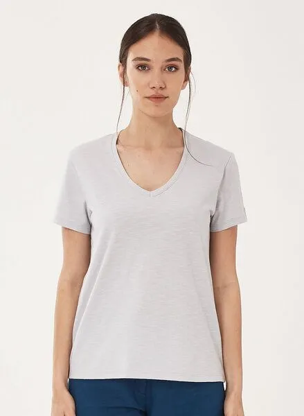 ORGANICATION ORGANICATION Basic T-Shirt aus Bio-Baumwolle mit V-Ausschnitt, Cloud grey, – Produktbild 1 von 4