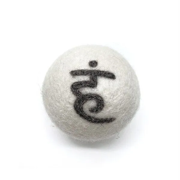 Wooliie Wooliie Handgefertigte Mantra-Bälle aus 100 % naturbelassener Schurwolle – 7 Designs – Produktbild 1 von 8