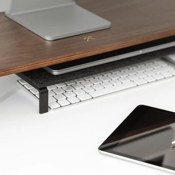 Woodcessories Woodcessories Monitorständer aus nachhaltigem Holz, Walnuss/schwarz, – Produktbild 4 von 8