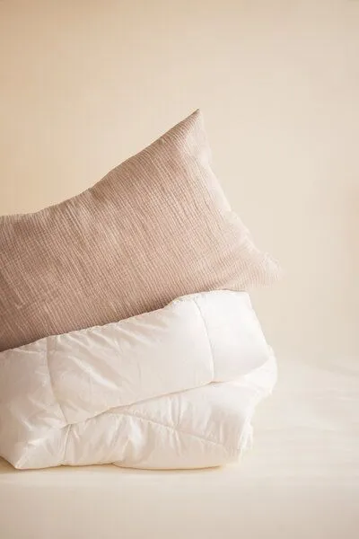 murmunto organics murmunto organics Bio-Bettwäsche SET Cosy Cover Maxi aus Bio-Musselin 40x80cm, 135x200cm, Warm Sand – Produktbild 2 von 3
