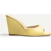 BIKKOU BIKKOU Damen vegan Pantoletten 1am Too Pretty To Leave In Gelb – Produktbild 1 von 1