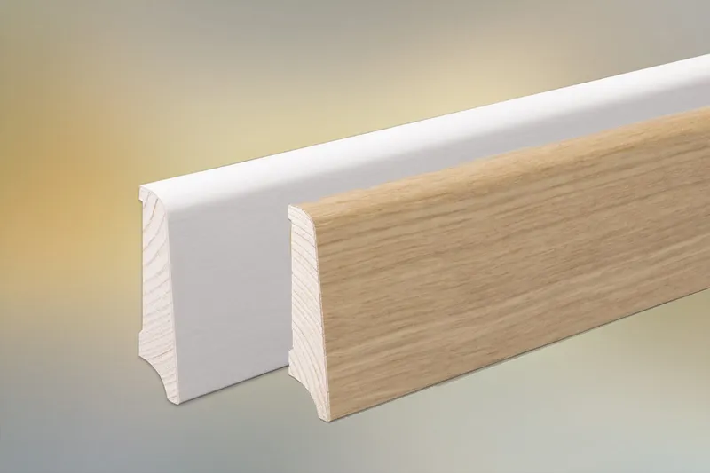 woodstore24 Sockelleiste Eiche weiß funiert für Parkett und Massivholzdielen, 60 x 15 mm, weiß lackiert (RAL 9016), 240 cm – Produktbild 1 von 1
