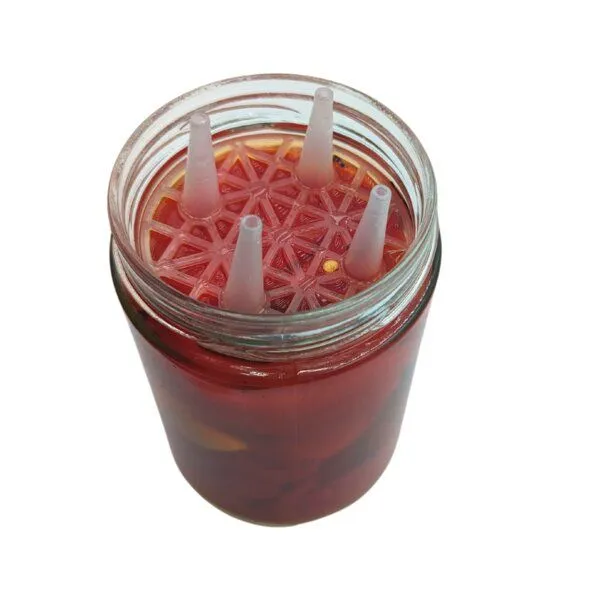 mikken mikken Fermentier Set - 4 Fermentiergläser 580 ml mit Fermentier Gitter, Holzstößel und Deckel (PVC-frei) – Produktbild 3 von 4