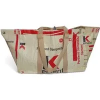 REFISHED fair fashion REFISHED fair fashion Tasche 'CARGO BAG' - upcycelte Zementsäcke, #cement beige-schwarz-rot, – Produktbild 1 von 1