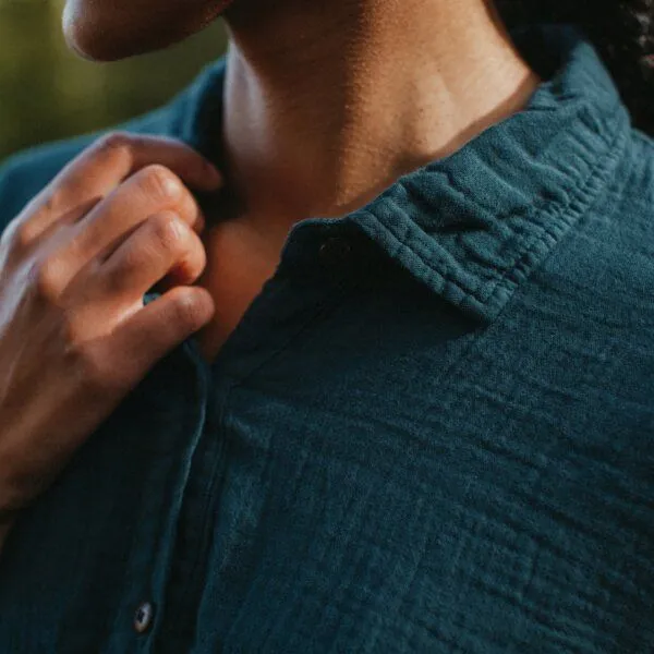 NORDLICHT NORDLICHT Damen Musselin Bluse aus 100% Bio-Baumwolle FENJA, Waldgrün (grün), – Produktbild 4 von 4