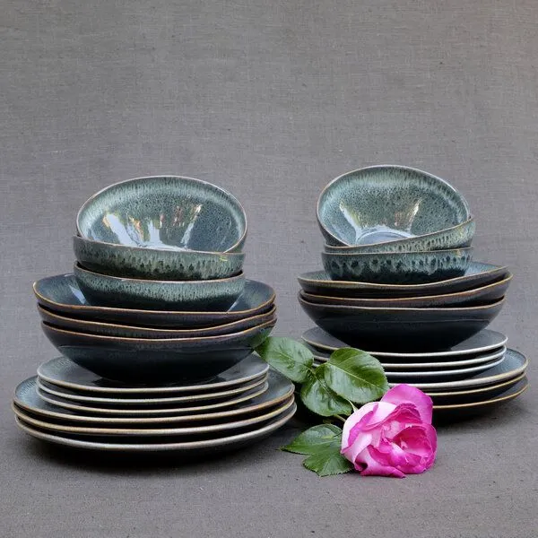 Izanami Tableware Izanami Tableware Dinner Set für Sechs, 24 tlg - Krumme Lanke, Blau, – Produktbild 3 von 4