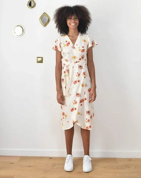 Aatise Aatise Wickelkleid Zargot Midi-Länge mit Schmetterlingsärmel, Weiß, – Produktbild 3 von 4