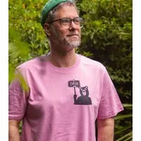 päfjes päfjes Der Bär ist DAFÜR! Du auch? - Fair Wear Männer Unisex Bio T-Shirt Siebdruck, Rosa (bubble pink), – Produktbild 1 von 1