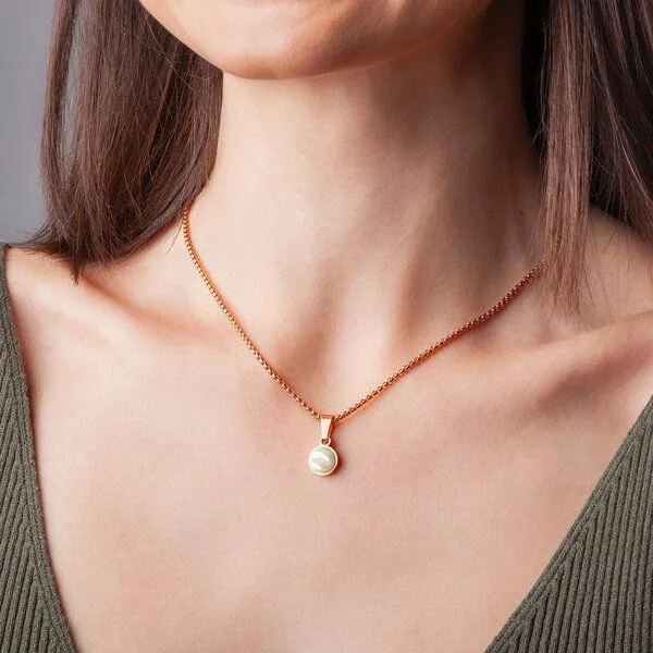 ALEXASCHA ALEXASCHA Kurze Kette mit Anhänger | Mix & Match | Roségold, Perlmuttweiß, – Produktbild 2 von 4