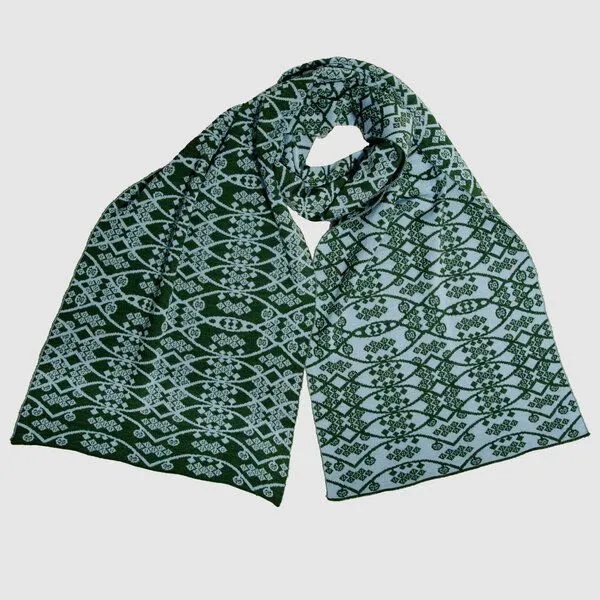 LANARTO slow fashion LANARTO slow fashion Schal Muster 'Fusion' zweifarbig gestrickt aus mulesingfreier Merinowolle, Grün, – Produktbild 3 von 3