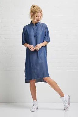 Wunderwerk Wunderwerk TENCEL denim shirt dress – Produktbild 1 von 1