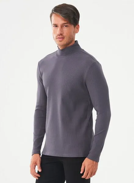 ORGANICATION ORGANICATION Geripptes Langarmshirt aus Bio-Baumwolle mit Rollkragen, Asphalt, – Produktbild 3 von 4