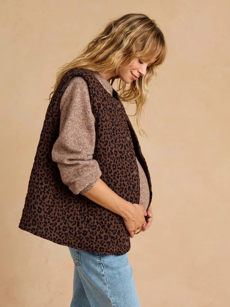 Envie De Fraise 3-in-1-Steppjacke mit Babyeinsatz für Schwangerschaft & Stillzeit, Schokolade leo, – Produktbild 3 von 4