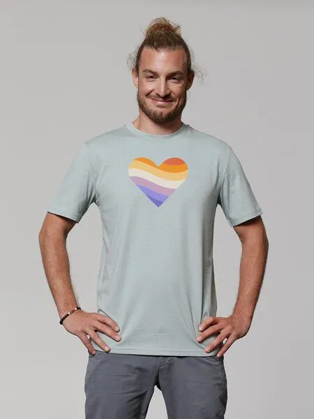 watapparel watapparel T-Shirt Unisex Rainbow Heart, Aloe, – Produktbild 2 von 3