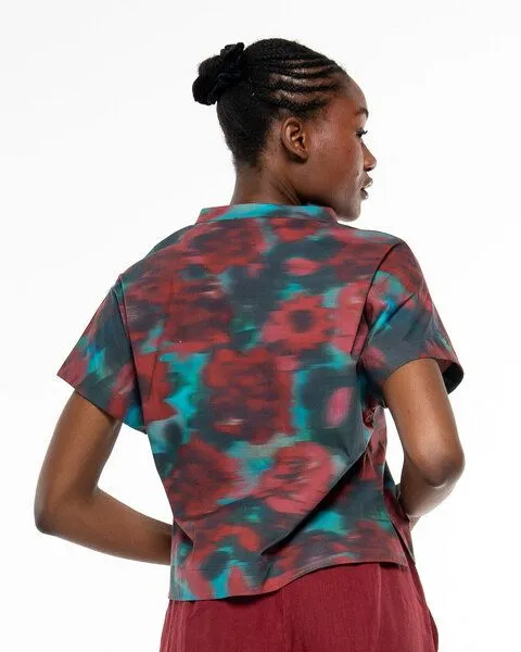 Alma & Lovis Alma & Lovis Florale Print-Bluse aus Organic Cotton | Popeline Print Blouse, Everglade (rot-blau), – Produktbild 4 von 4