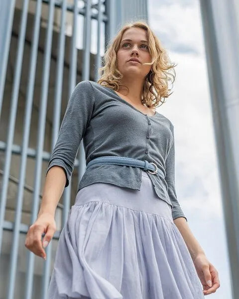 Alma & Lovis Alma & Lovis Kurzjacke aus Leinen | Linen Jacket, Pinie (grün), – Produktbild 2 von 3