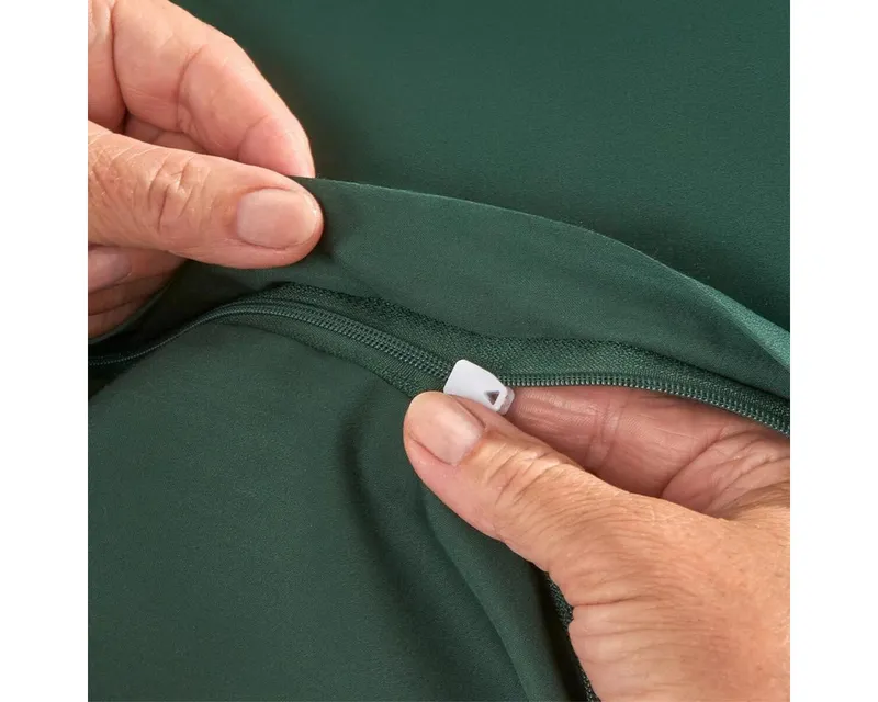 TRAUMSCHLAF Bettwäsche Uni Tencel™ Lyocell, Lyocell, 2 teilig, glatte Oberfläche und super angenehmes weiches Hautgefühl, Grün, – Produktbild 4 von 5