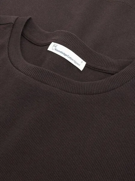 KnowledgeCotton Apparel KnowledgeCotton Apparel T-Shirt - Rib t-shirt - aus Bio-Baumwolle, Braun (chocolate-torte), – Produktbild 3 von 3