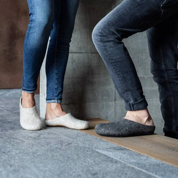 Magicfelt Magicfelt Filz-Hausschuh 713 aus 100% seltenen Wollen Pantoffel für Damen & Herren, Coburger fuchsschaf, – Produktbild 2 von 4