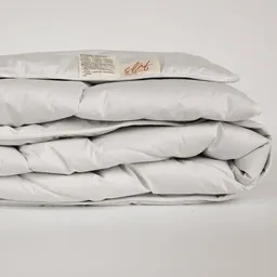 Slāf Slāf Alpaka Ganzjahres Bettdecke 135x200 mit kbA Batistbezug BIO – Produktbild 1 von 1