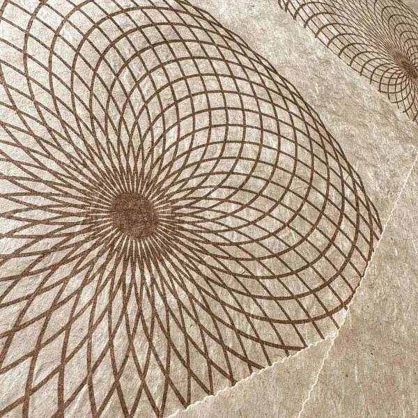 Veskor Cassiopeia Veskor Cassiopeia LOTUS DES LEBENS Heilige Geometrie Linoldruck | 40 x 40 cm | Kupfer auf Rosenholz – Produktbild 4 von 4