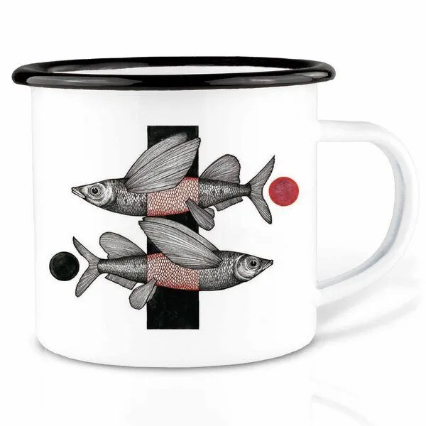 LIGARTI Emailletasse »Fliegende Fische« von LIGARTI | 300 oder 500 ml | handveredelt in Deutschland | Cup, Kaffeetasse, Emaillebecher, Camping Becher – Produktbild 1 von 1