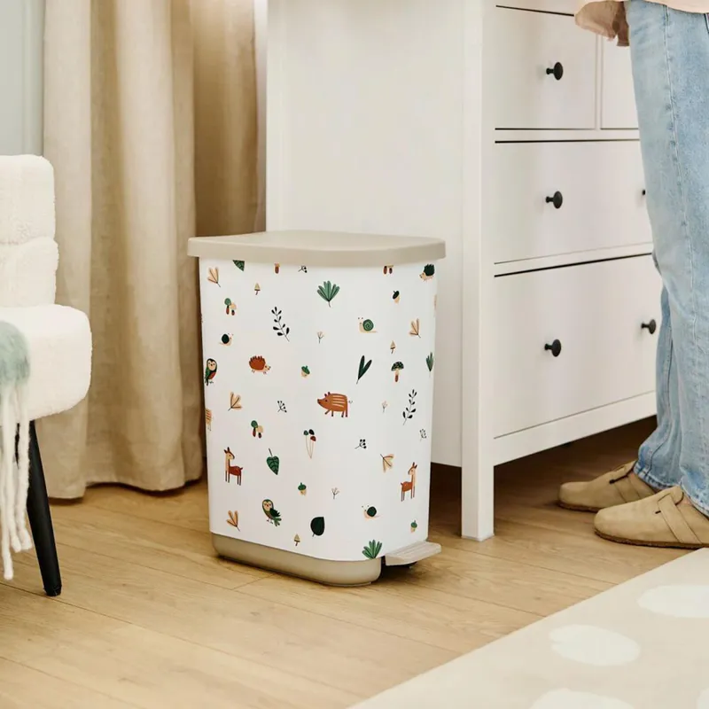 rotho babydesign rotho Windeleimer "KAYO" aus Recyclingkunststoff mit Aufdruck, Waldtiere – Produktbild 1 von 2