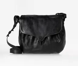 aunts & uncles aunts & uncles Grandma's Luxury Club Mrs. Pineapple Pie Umhängetasche black smoke – Produktbild 1 von 1