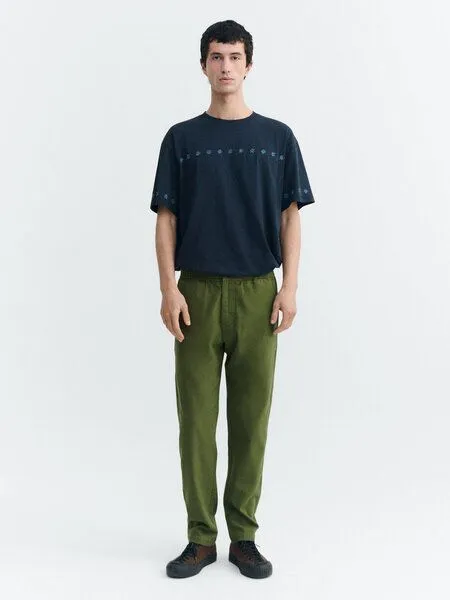 thinking mu thinking mu Chino Hose - Light Travel Pants - aus Bio-Baumwolle, Kentia green (grün), – Produktbild 2 von 3