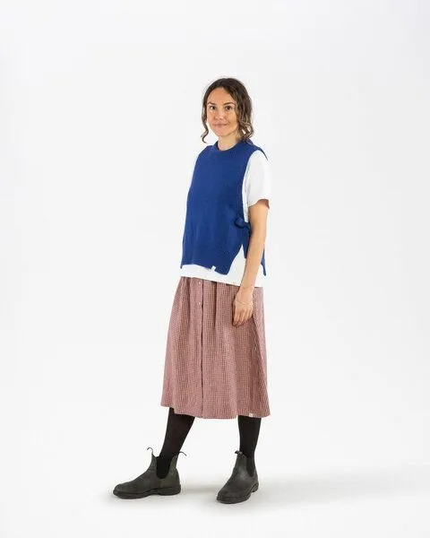 MATONA Matona Strickpullunder mit Bindedetail für Frauen aus Bio-Baumwolle und Lammwolle / Apron Vest, Azure, – Produktbild 3 von 4